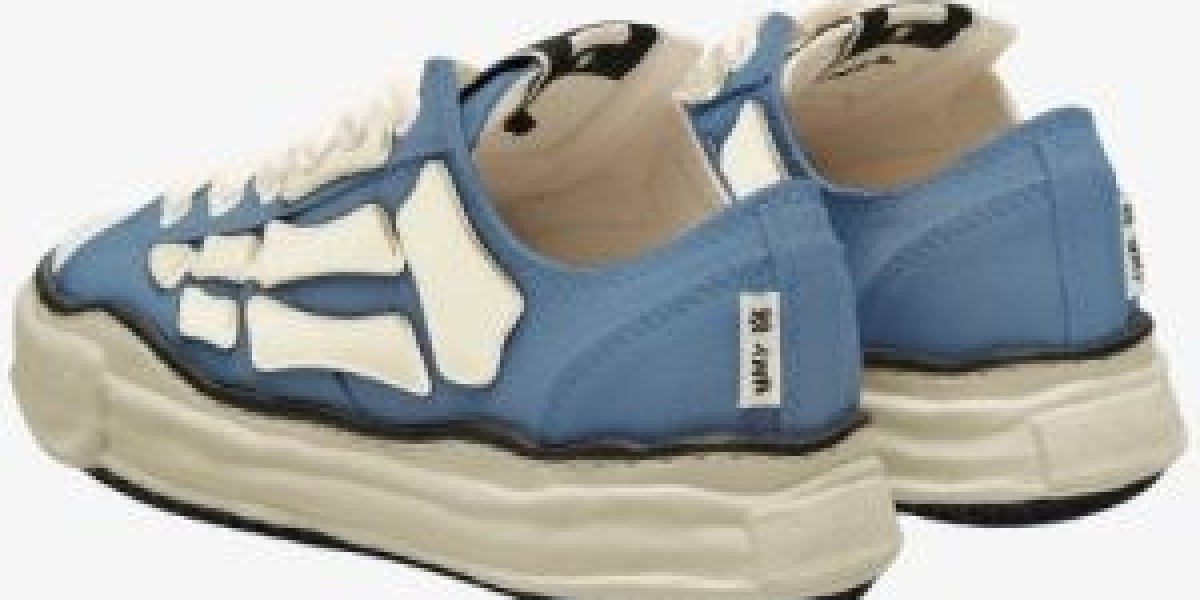 Modern style tips for combining Amiri shoes and Godspeed streetwear garments